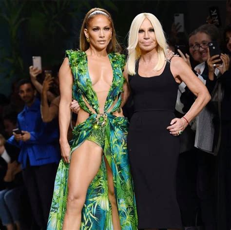 Amber Valletta on Jennifer Lopez's Versace dress: ‘I wore it first’.